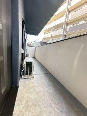 【バルコニー】 | スプランディッド茨木天王