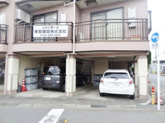 【駐車場】