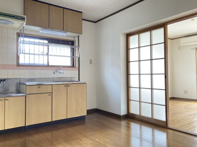 【居間・リビング】 | スクウェアガーデン東野・