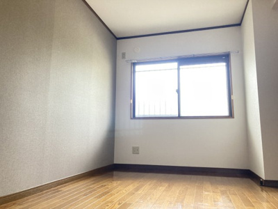 【洋室】 | スクウェアガーデン東野・