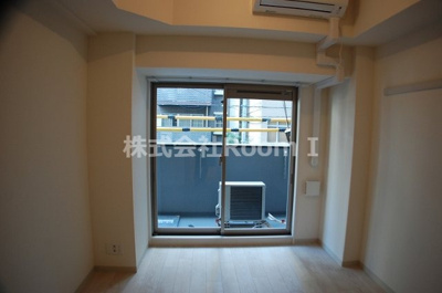 【寝室】 | プレサンス天満橋チエロ | 使い勝手のいい寝室です