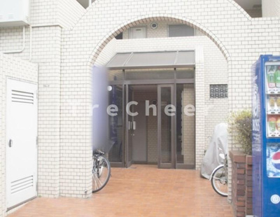 【エントランス】 | メゾンドルメード