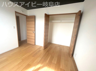 【洋室】 | 大垣市和合新町！築3年中古住宅！ビルトインガレージ2台分！小野小学校まで徒歩5分！ | 大垣市和合新町！築3年中古住宅！ビルトインガレージ2台分！小野小学校まで徒歩5分！