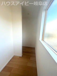 【収納】 | 大垣市和合新町！築3年中古住宅！ビルトインガレージ2台分！小野小学校まで徒歩5分！ | 大垣市和合新町！築3年中古住宅！ビルトインガレージ2台分！小野小学校まで徒歩5分！