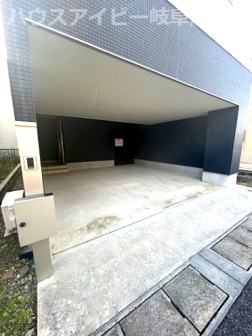 【駐車場】の画像