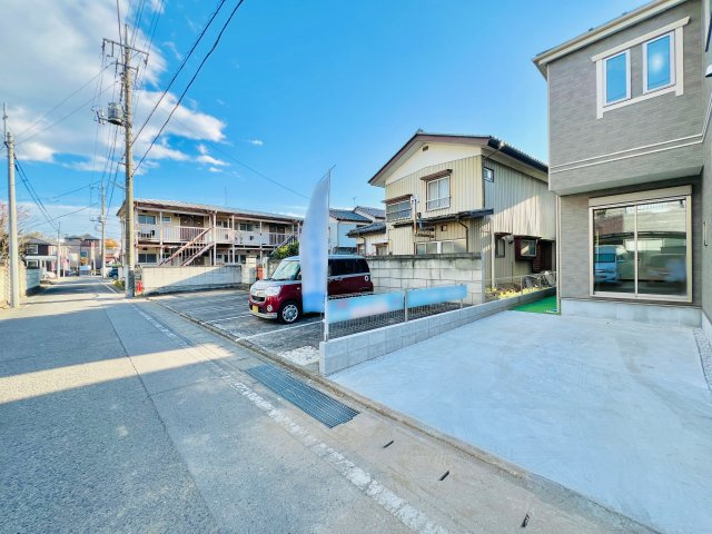 高崎市竜見町の前面道路含む現地写真|車の通りも少なく駐車も楽々♪