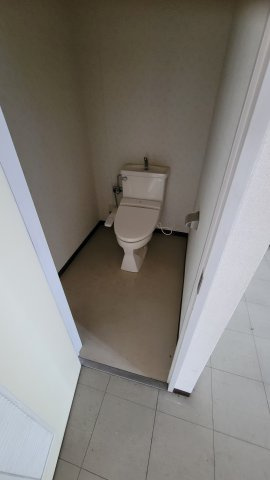 ヴェルミ1のトイレ