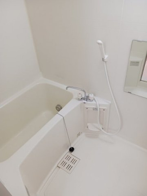 【浴室】 | アルカンシエルⅡ | ゆったり過ごせるお風呂です