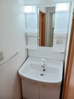 【洗面所】 | アルカンシエルⅡ | 脱衣スペースもあります