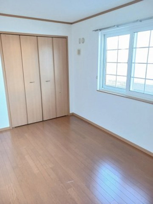 【内装】 | アルカンシエルⅡ | 明るい色調の室内です