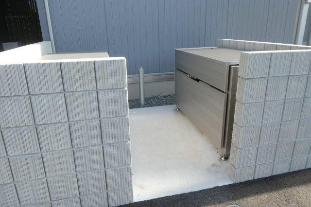 倉敷市日吉町のアパートのその他共用部分|敷地内専用ゴミステーション