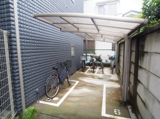 【その他共用部分】 | 屋根付きの駐輪場！雨の日も安心ですよ♪