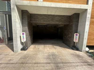 【駐車場】 | ファヴィエ四条西洞院 | 24台の駐車スペースを備えたマンションです♪