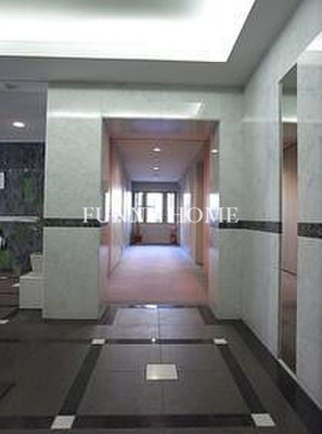 【ロビー】 | ローレルフラット