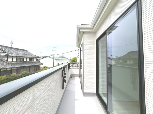 【商談中】ハートフルタウン　扶桑町高雄6期　全3区画分譲のバルコニー|バルコニーは南向きで洗濯物もよく乾きます！