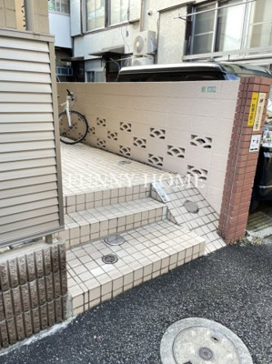 【エントランス】 | メゾン上馬 | エントランスはこちら♪