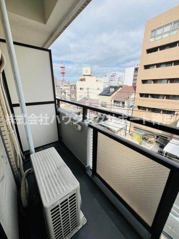 ポコアポコ明石本町メゾンのバルコニー