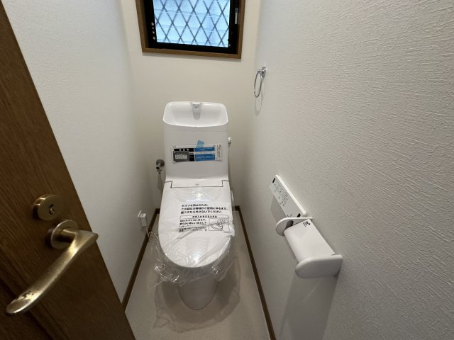 堺市西区浜寺諏訪ノ森町東２丁のトイレ