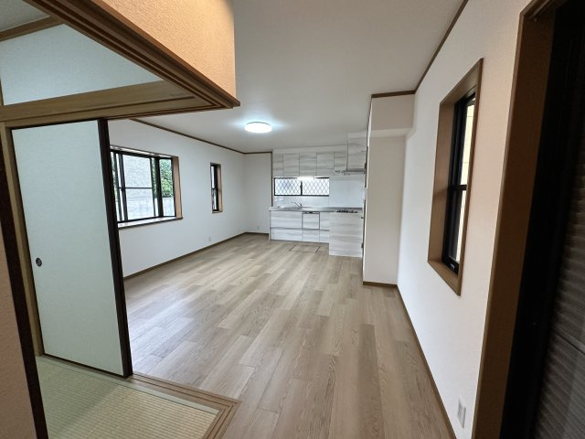 堺市西区浜寺諏訪ノ森町東２丁の居間・リビング