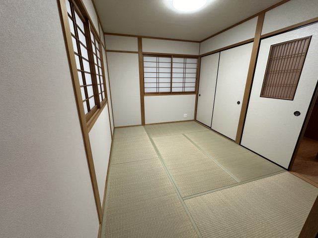 堺市西区浜寺諏訪ノ森町東２丁の和室