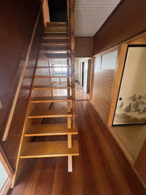 【その他】 | 中里団地中古戸建て | 階段
