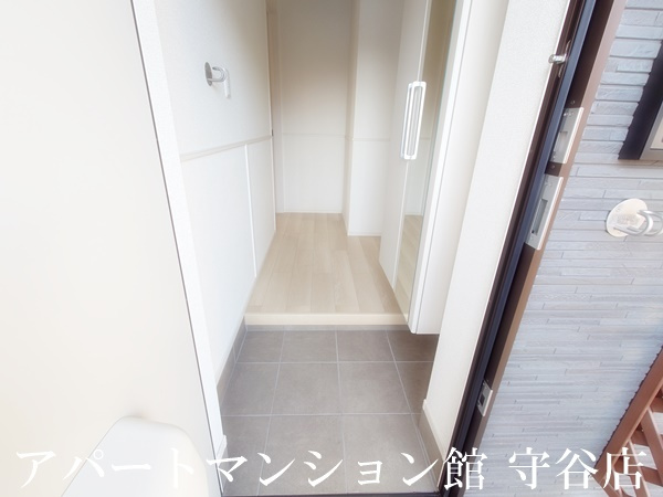 ラ　コリーナGの玄関