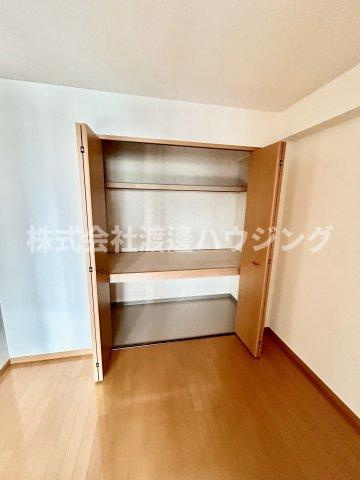 アトリエコートの収納