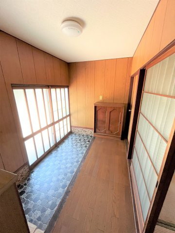 【玄関】 | 原小学校に通える中古住宅　宇部市大字妻崎開作 | 毎日通る玄関はこちらです
