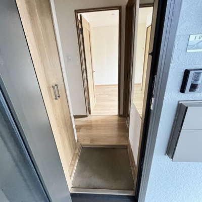 【玄関】 | サンフラットおがたⅠ棟