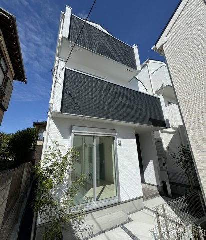 葛飾区東金町8丁目新築戸建【半田小学校：10分】の外観|2号棟外観・完成済み内覧可能です！