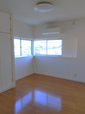 【洋室】 | 向原5丁目貸家 | ゆったりした洋室です