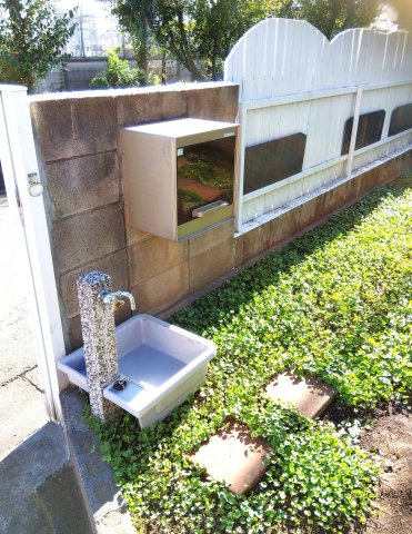 【庭】 | 向原5丁目貸家 | お庭が付いています