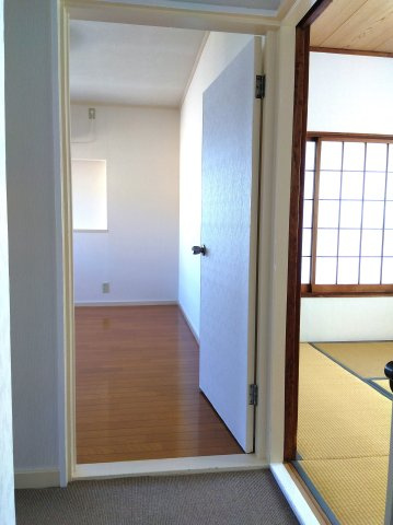 【洋室】 | 向原5丁目貸家 | 個人の部屋や寝室として使える洋室です