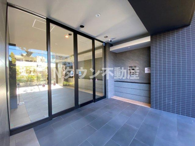 【エントランス】 | エステムコート名古屋黒川シャルマン | 落ち着いたエントランスです