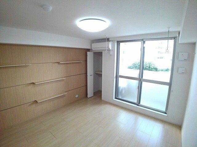 反転タイプのお部屋となります。