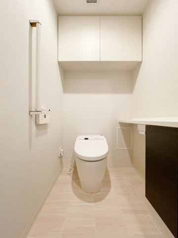 岡本ハウベスのトイレ|清潔感のあるトイレです