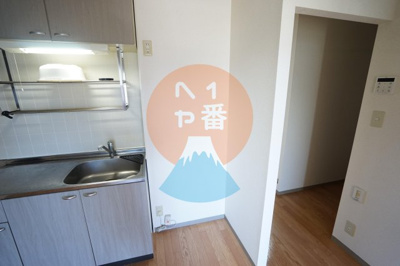 【その他】 | プランドールNT | キッチン横の冷蔵庫が置けるスペースです　※参考写真です