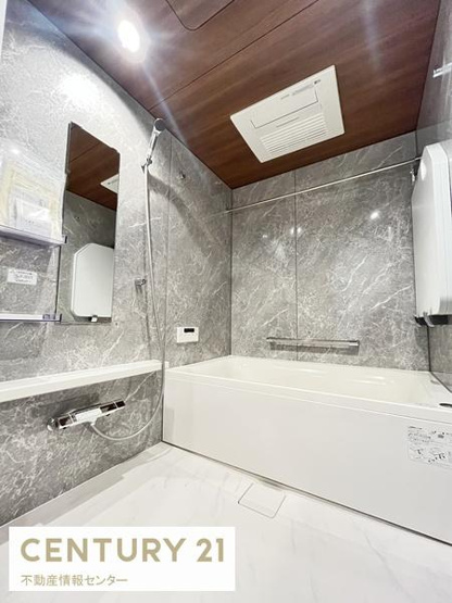 【浴室】 | 大拓メゾン千代崎みなと通 | 大きな広々バスルームはオートバですべて新調！