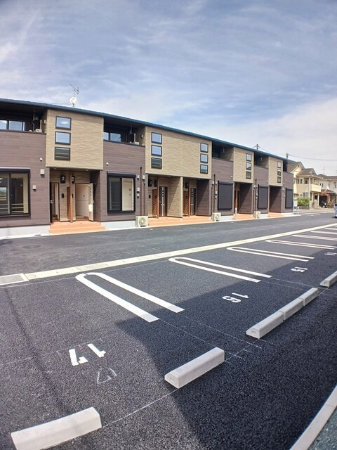 ブリッサ　Ｅの駐車場|駐車場です