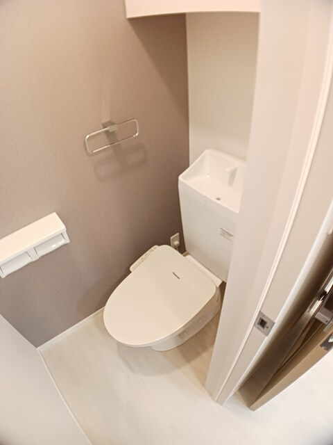 ブリッサ　Ｅのトイレ|落ち着いたトイレです