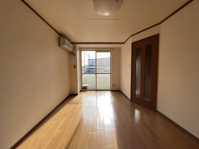 サニーハートＡの居間・リビング