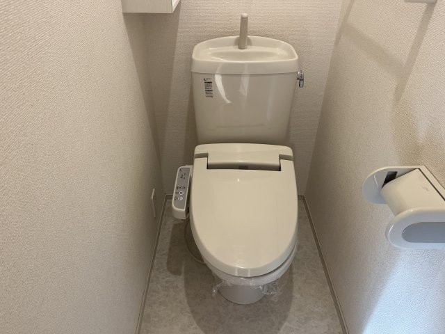 玲巧ハイツ八丁のトイレ
