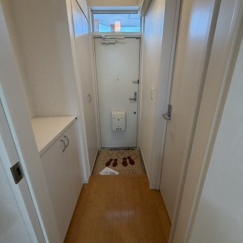 はまだ荘の玄関|明るい玄関です