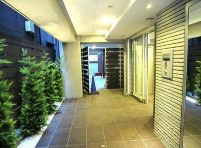 【エントランス】