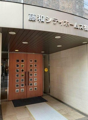 【エントランス】