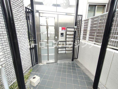 【エントランス】 | グランドハイツ豊中 