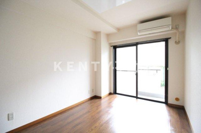 【寝室】 | ライオンズガーデン池田山 | 落ち着いて過ごせるお部屋なので、寝室にいかがでしょうか