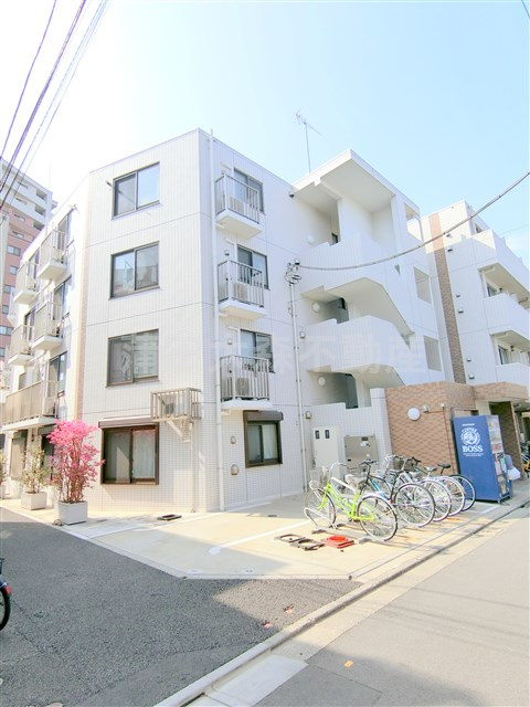 DRマンションⅡの外観|2014年8月築　RC鉄筋コンクリート造4階建て総戸数14戸の賃貸マンション
東京都大田区大森東4丁目の落ち着いた住環境！京急本線大森町駅、梅屋敷駅、平和島駅も徒歩圏内