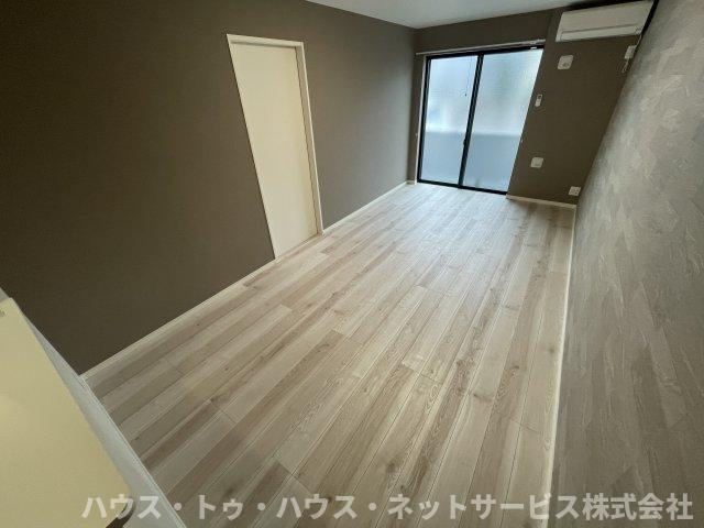 ハイセンチュリーの居間・リビング