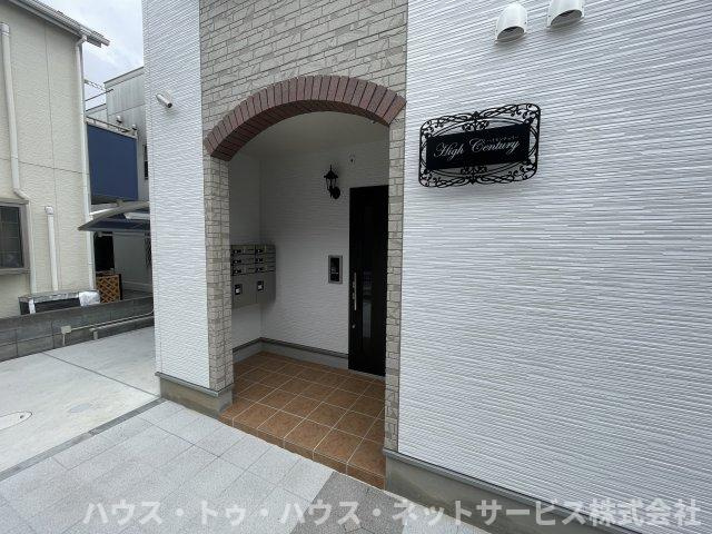 ハイセンチュリーのエントランス